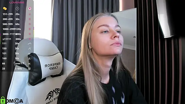 Snapshot of Polumna_cute chatting on December 3, 2025, 9:42 am Polumna cute online show from December 3, 2025, 9:42 am