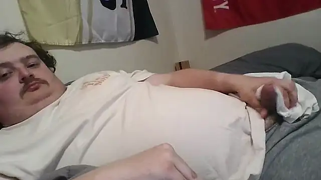 Snapshot of YelpedAverting chatting on December 4, 2025, 3:05 am YelpedAverting online show from December 4, 2025, 3:05 am