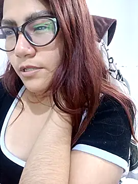 ZUCAAT online show from November 17, 2025, 4:27 am