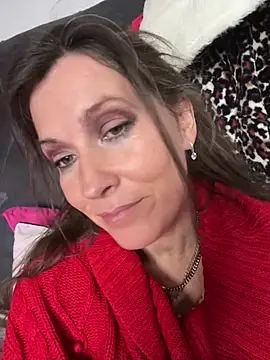 Lwhite1 online show from April 14, 2026, 6:13 pm