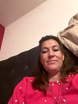 Snapshot of Lwhite1 chatting on November 12, 2025, 4:44 pm Lwhite1 online show from November 12, 2025, 4:44 pm