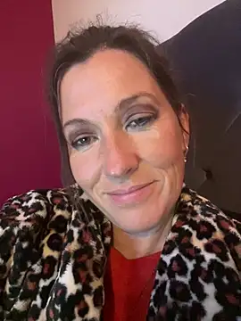 Lwhite1 online show from February 12, 2026, 4:51 pm