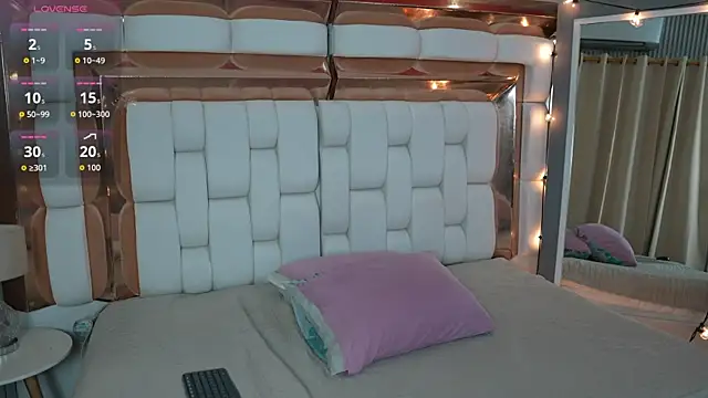 littleebonny online show from May 24, 2026, 7:58 pm