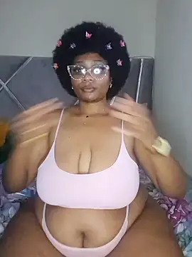 Snapshot of CocoBootyyy chatting on February 27, 2025, 4:21 pm CocoBootyyy online show from February 27, 2025, 4:21 pm