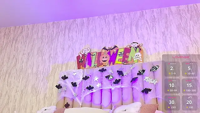 Snapshot of emily_parkerr chatting on October 8, 2025, 8:42 pm emily parkerr online show from October 8, 2025, 8:42 pm