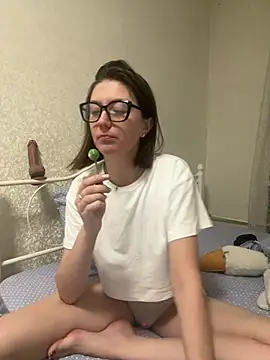 Snapshot of BeatriceTender chatting on March 20, 2025, 6:20 pm BeatriceTender online show from March 20, 2025, 6:20 pm