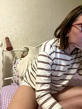 Snapshot of BeatriceTender chatting on September 29, 2025, 7:41 pm BeatriceTender online show from September 29, 2025, 7:41 pm