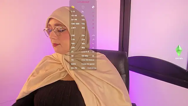 Snapshot of HijabiMilf chatting on November 14, 2025, 1:37 pm HijabiMilf online show from November 14, 2025, 1:37 pm