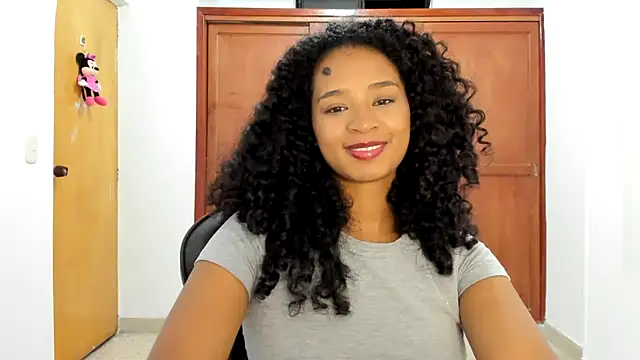 avellanatammy online show from March 8, 2025, 3:17 am