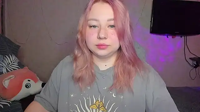 Snapshot of Milafoxxxy chatting on December 5, 2025, 7:51 am Milafoxxxy online show from December 5, 2025, 7:51 am