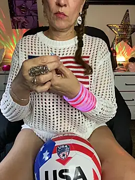 Snapshot of TheDime chatting on June 23, 2026, 4:05 pm TheDime online show from June 23, 2026, 4:05 pm