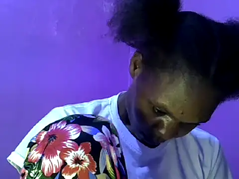 Cute tamara online show from January 21, 2025, 4:27 pm