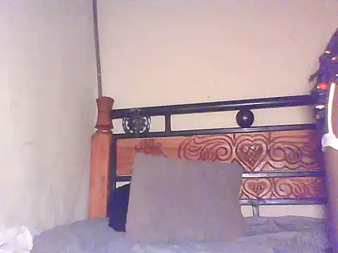 Snapshot of Cute_tamara chatting on May 7, 2026, 8:34 pm Cute tamara online show from May 7, 2026, 8:34 pm
