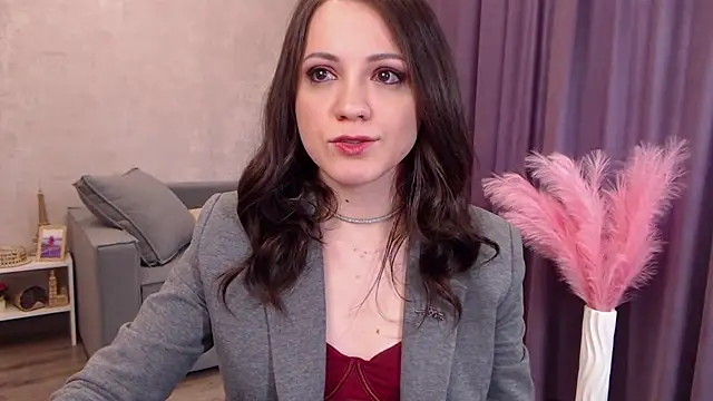 SusanMorado online show from November 9, 2025, 7:12 am