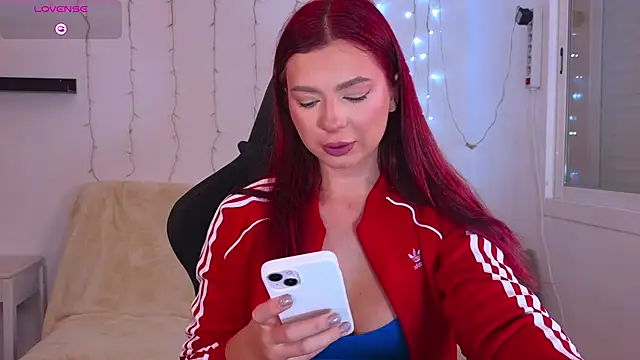 Snapshot of Karinchik_ chatting on February 26, 2025, 6:37 pm Karinchik online show from February 26, 2025, 6:37 pm