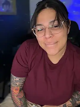 Snapshot of miacanela_xo chatting on December 1, 2025, 3:40 am miacanela xo online show from December 1, 2025, 3:40 am