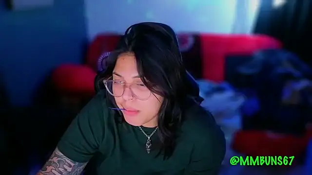 Snapshot of miacanela_xo chatting on November 3, 2025, 4:28 am miacanela xo online show from November 3, 2025, 4:28 am