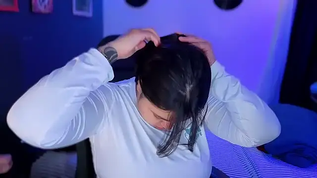 miacanela xo online show from April 2, 2026, 1:35 am