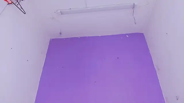 vale ross  online show from November 29, 2025, 3:06 am