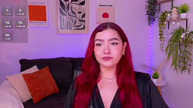 ViolettCastel online show from April 17, 2026, 8:22 pm