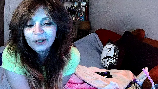 Snapshot of ZeelaXoXo chatting on January 14, 2026, 5:22 am ZeelaXoXo online show from January 14, 2026, 5:22 am