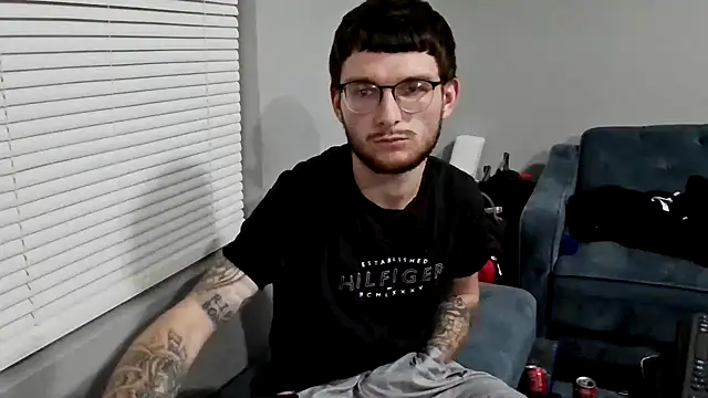 Snapshot of hungkubenski chatting on November 29, 2025, 4:12 am hungkubenski online show from November 29, 2025, 4:12 am