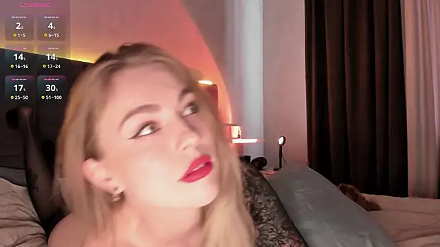 Snapshot of LoveGameSexx chatting on October 19, 2025, 11:13 am LoveGameSexx online show from October 19, 2025, 11:13 am