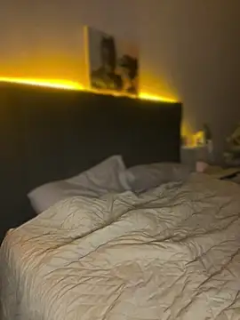 Snapshot of LoveGameSexx chatting on February 7, 2025, 4:35 pm LoveGameSexx online show from February 7, 2025, 4:35 pm