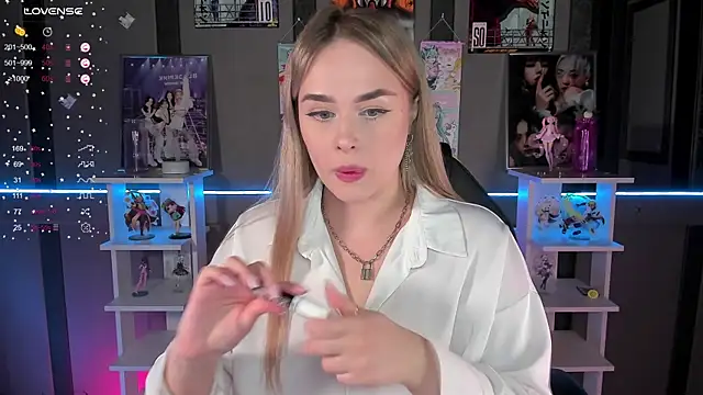 Ellen Soft online show from November 12, 2025, 4:22 pm