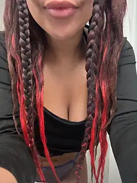 HaileyDiana online show from April 1, 2026, 7:31 am