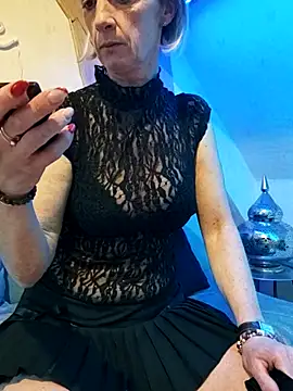 Snapshot of tatianasexymilf chatting on January 10, 2026, 4:02 pm tatianasexymilf online show from January 10, 2026, 4:02 pm