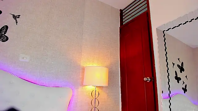 Snapshot of LyaEvanss chatting on February 18, 2025, 6:15 am LyaEvanss online show from February 18, 2025, 6:15 am