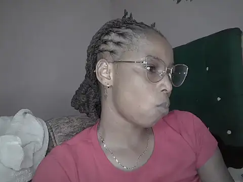 SweetWhisper online show from March 30, 2026, 4:25 am