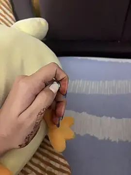 Snapshot of HotIndianCouple__8 chatting on October 23, 2025, 11:25 pm HotIndianCouple  8 online show from October 23, 2025, 11:25 pm