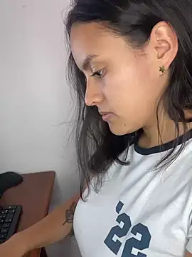 Shanonsex2 online show from March 13, 2025, 10:10 pm