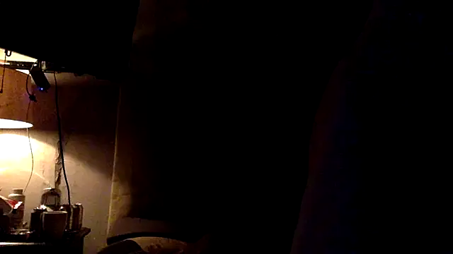 Snapshot of trash4cash chatting on May 25, 2026, 5:11 pm trash4cash online show from May 25, 2026, 5:11 pm