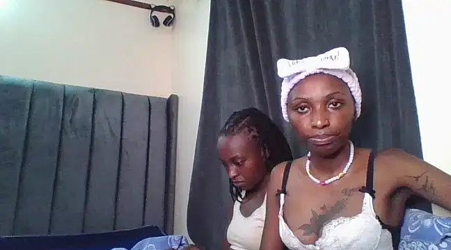 Snapshot of Sexy_nakishaa chatting on December 11, 2024, 1:05 am Sexy nakishaa online show from December 11, 2024, 1:05 am