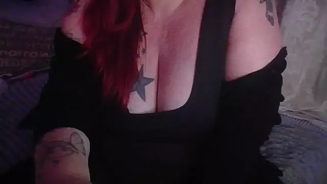 Snapshot of LynnLa chatting on November 11, 2025, 7:41 pm LynnLa online show from November 11, 2025, 7:41 pm