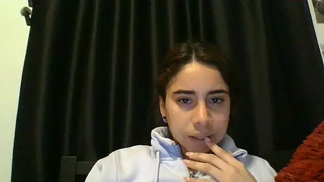 catrinasexy19 online show from March 18, 2025, 7:12 pm