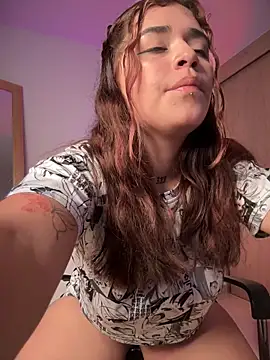 Snapshot of JoselinFlower_ chatting on December 2, 2024, 6:47 am JoselinFlower online show from December 2, 2024, 6:47 am