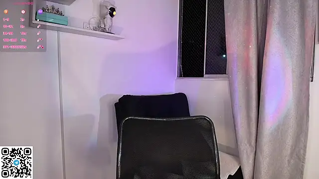 Snapshot of JoselinFlower_ chatting on October 15, 2025, 3:38 am JoselinFlower online show from October 15, 2025, 3:38 am