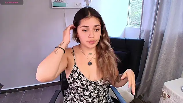 Snapshot of JoselinFlower_ chatting on September 11, 2025, 10:32 pm JoselinFlower online show from September 11, 2025, 10:32 pm