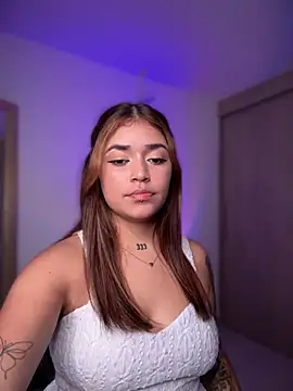 Snapshot of JoselinFlower_ chatting on December 18, 2024, 4:09 am JoselinFlower online show from December 18, 2024, 4:09 am