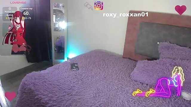 Snapshot of roxy_roxxan chatting on November 1, 2025, 7:08 pm roxy roxxan online show from November 1, 2025, 7:08 pm