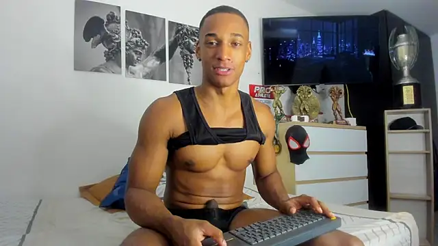 Snapshot of Malkongarcia chatting on April 14, 2026, 7:30 pm Malkongarcia online show from April 14, 2026, 7:30 pm