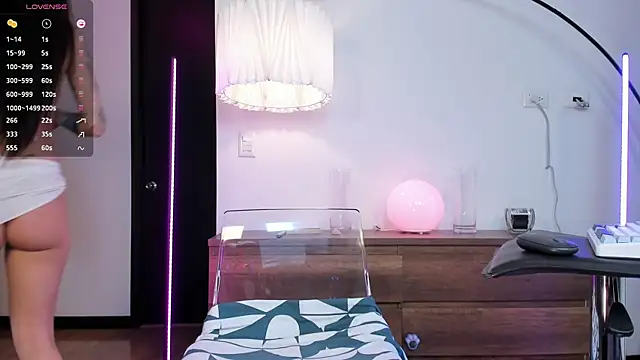 ariana fitl  online show from May 26, 2026, 12:25 pm