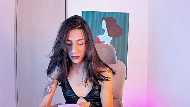 sofiaa grey  online show from March 21, 2026, 4:11 pm