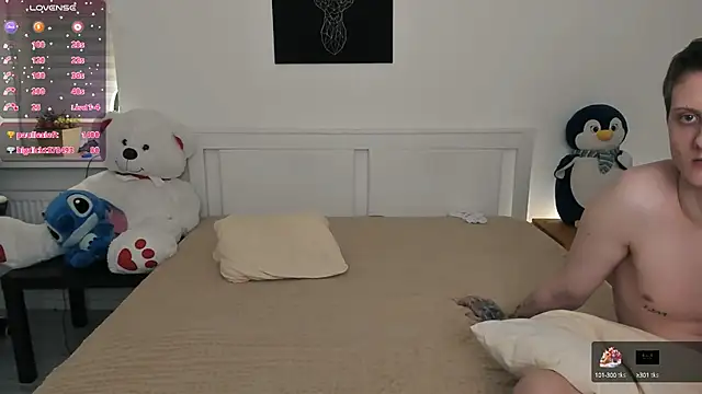 Snapshot of shaameless chatting on February 13, 2025, 6:05 pm shaameless online show from February 13, 2025, 6:05 pm