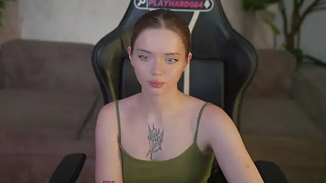 Snapshot of Cassy-Celestial_ chatting on June 26, 2026, 7:47 am Cassy-Celestial online show from June 26, 2026, 7:47 am