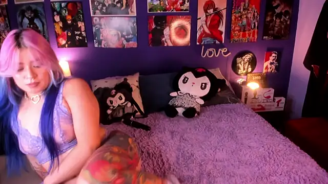 Snapshot of anne_cross chatting on September 18, 2025, 8:45 pm anne cross online show from September 18, 2025, 8:45 pm